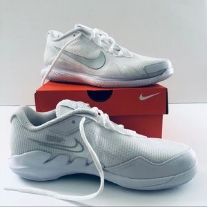 Nike/ sneaker/ women/ Zoom Vapor Pro HC/ tennis / size 7 US/ white/
